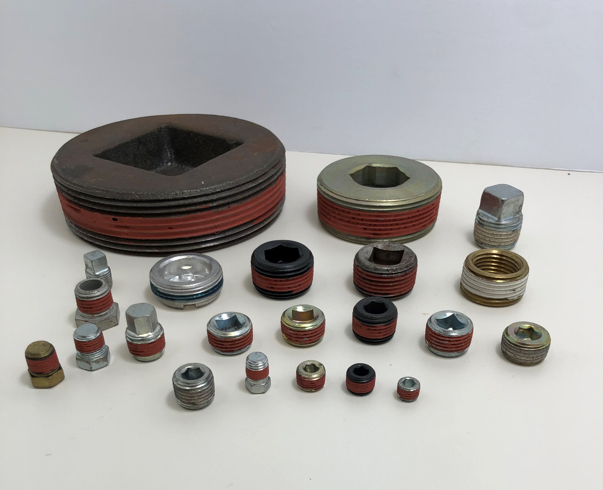 Threaded Plugs